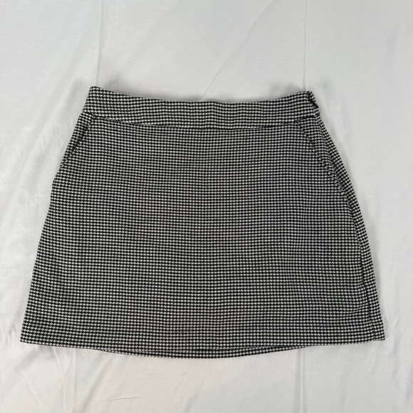 Abercrombie & Fitch Pants - Abercrombie & Fitch Women's Black White Houndstooth Mini Skort Tweed Size S